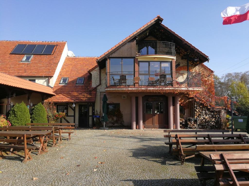 Podkowa Modliszow Villa Ngoại thất bức ảnh