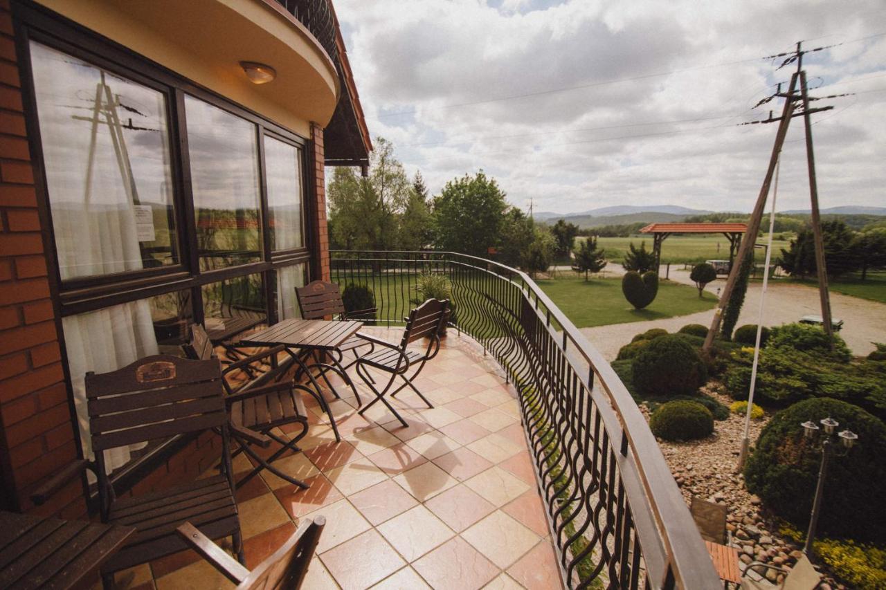 Podkowa Modliszow Villa Ngoại thất bức ảnh