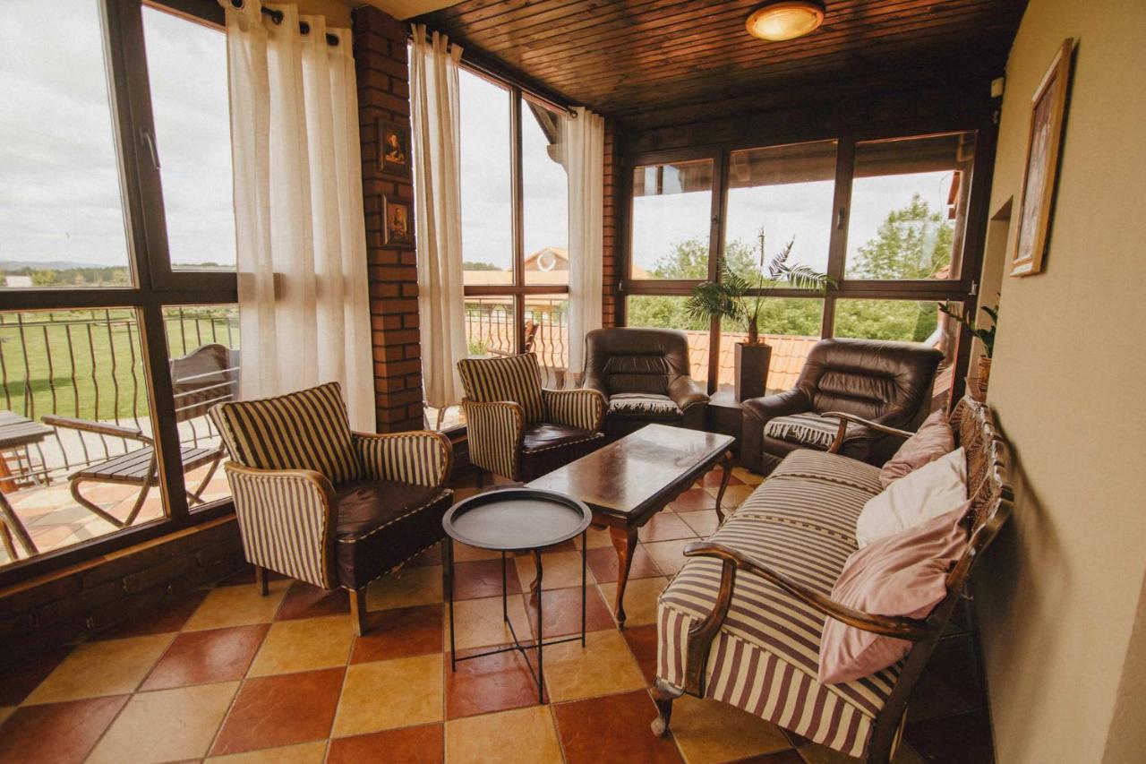 Podkowa Modliszow Villa Ngoại thất bức ảnh